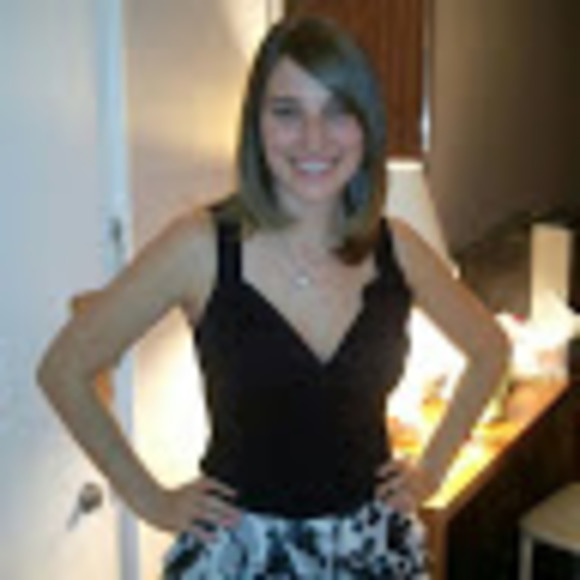 Meet your Posher, Heather - Picture 1 of 1